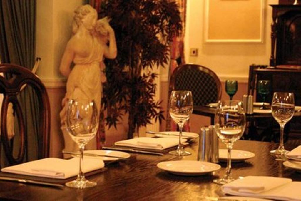Cross Lanes Hotel Wrexham Facilities photo