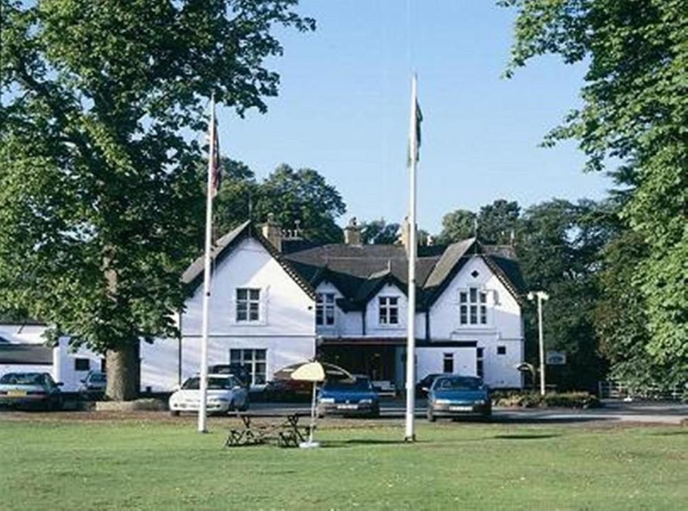 Cross Lanes Hotel Wrexham Exterior photo